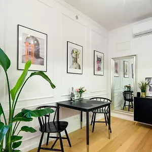 Apartament Discover - Lubomirskiego St - Classic & Modern - Near Main Station, Netflix And Ac, Kraków